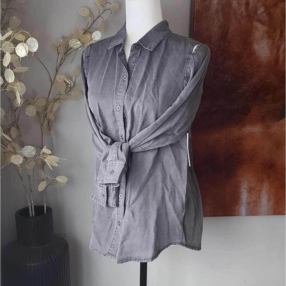 Nwt dex stone grey wash button up shirt
